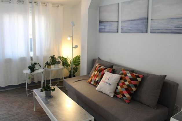 Foto 2 de Alquiler de piso en Centro - Palencia de 1 habitación con terraza y muebles