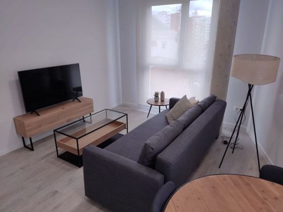 Foto 1 de Piso en alquiler en Centro - Valladolid de 1 habitación con muebles y ascensor