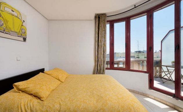 Foto 1 de Alquiler de piso en Ibiza de 1 habitación con terraza y muebles