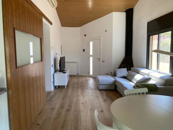 Foto 2 de Piso en alquiler en Cabrils de 2 habitaciones con muebles y aire acondicionado