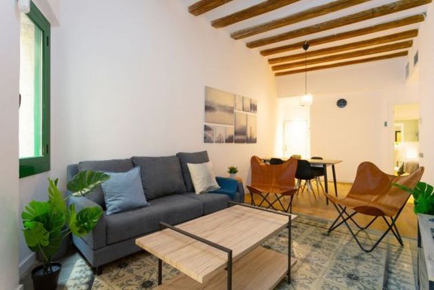 Foto 1 de Piso en alquiler en El Gòtic de 1 habitación con muebles y aire acondicionado