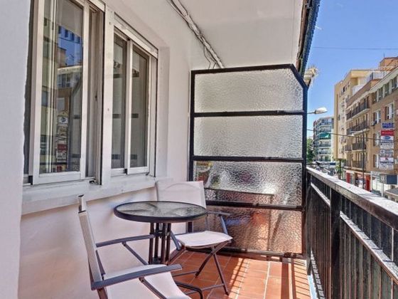 Foto 2 de Piso en alquiler en Centro - Vélez-Málaga de 2 habitaciones con terraza y muebles