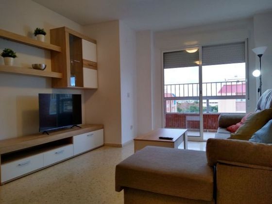 Foto 1 de Piso en alquiler en Ciutat Jardí de 3 habitaciones con terraza y muebles