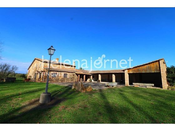 Foto 2 de Casa rural en venta en Llagostera de 6 habitaciones con terraza y jardín