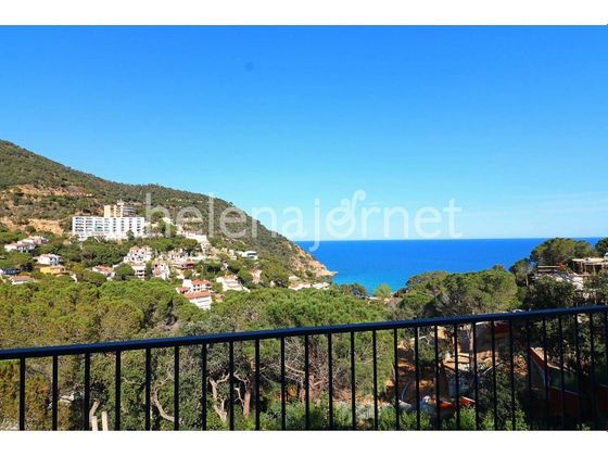 Foto 2 de Xalet en venda a Rosamar de 4 habitacions amb terrassa i piscina