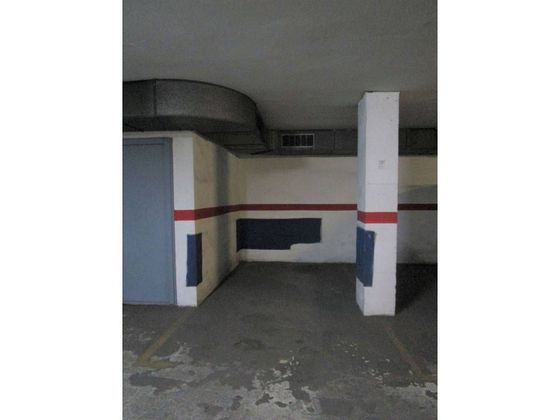 Foto 1 de Garaje en venta en Centre - Badalona de 8 m²