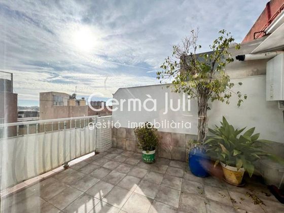 Foto 2 de Ático en venta en Artigas - Llefià de 3 habitaciones con terraza y calefacción