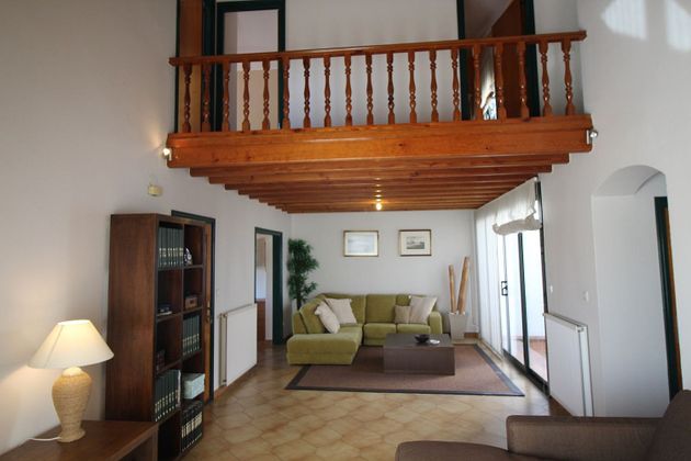Foto 1 de Casa en venda a Vilafant de 5 habitacions amb terrassa i garatge