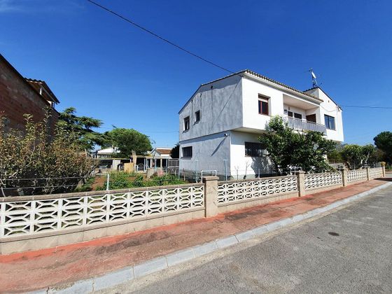 Foto 2 de Casa en venda a Bescanó de 4 habitacions amb terrassa i garatge
