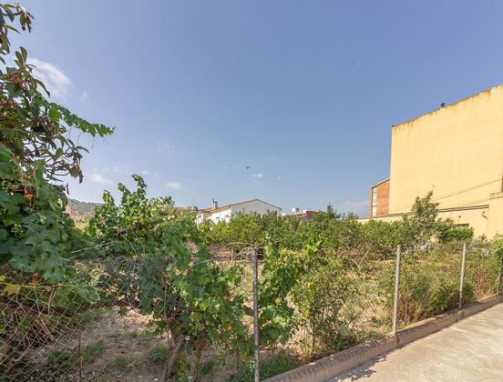 Foto 1 de Venta de terreno en Bescanó de 746 m²