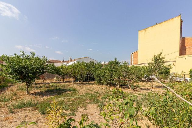 Foto 2 de Venta de terreno en Bescanó de 746 m²