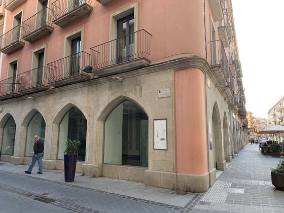 Foto 2 de Local en venta en Centre - Figueres con aire acondicionado