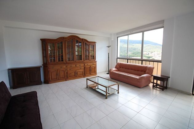 Foto 2 de Piso en venta en Llançà de 5 habitaciones con balcón y aire acondicionado