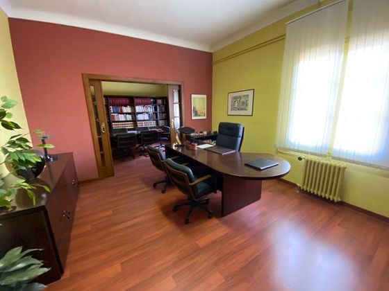 Foto 1 de Oficina en lloguer a Centre - Figueres amb terrassa