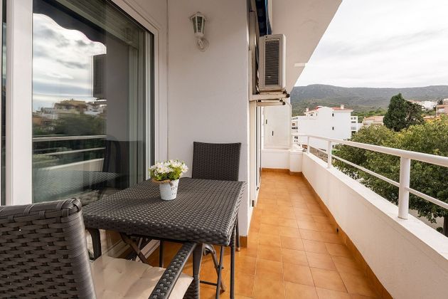 Foto 1 de Pis en venda a Llançà de 3 habitacions amb terrassa i balcó
