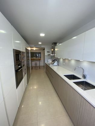 Foto 2 de Pis en venda a Poblenou - L'Olivar Gran de 4 habitacions amb terrassa i garatge
