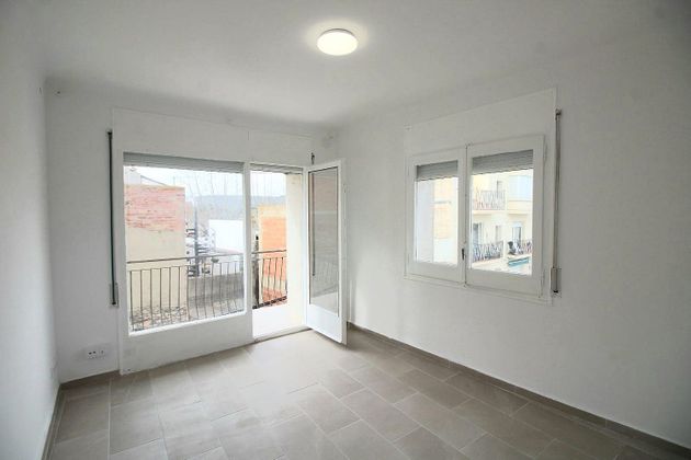 Foto 2 de Piso en venta en Llançà de 2 habitaciones con balcón