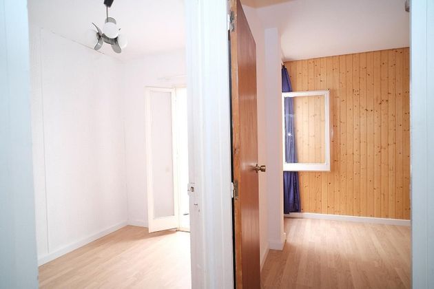 Foto 2 de Pis en venda a Can Baró de 2 habitacions i 95 m²