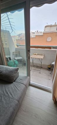 Foto 2 de Pis en venda a El Poble Sec - Parc de Montjuïc de 3 habitacions amb terrassa i balcó