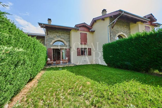 Foto 2 de Casa adossada en venda a Angostrina i Vilanova de les Escaldes de 3 habitacions amb terrassa i garatge