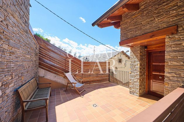 Foto 1 de Venta de casa adosada en Puigcerdà de 3 habitaciones con terraza y garaje