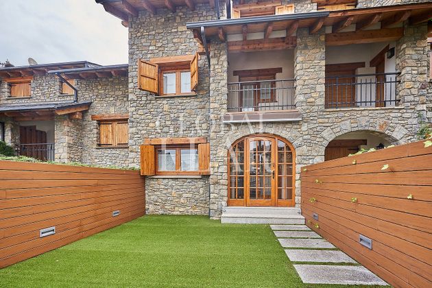 Foto 1 de Venta de casa en Alp de 5 habitaciones con terraza y garaje