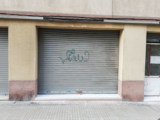 Foto 1 de Local en lloguer a calle De Josep Ricart de 134 m²