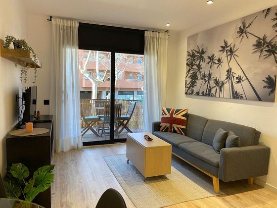 Foto 1 de Alquiler de piso en Centre - Castelldefels de 3 habitaciones con terraza y muebles