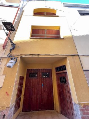 Foto 1 de Casa en venta en Olesa de Montserrat de 3 habitaciones con terraza