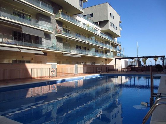 Foto 1 de Venta de piso en Port de 2 habitaciones con terraza y piscina