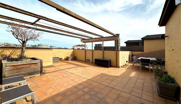 Foto 2 de Pis en venda a Les Tres Torres de 6 habitacions amb terrassa i calefacció