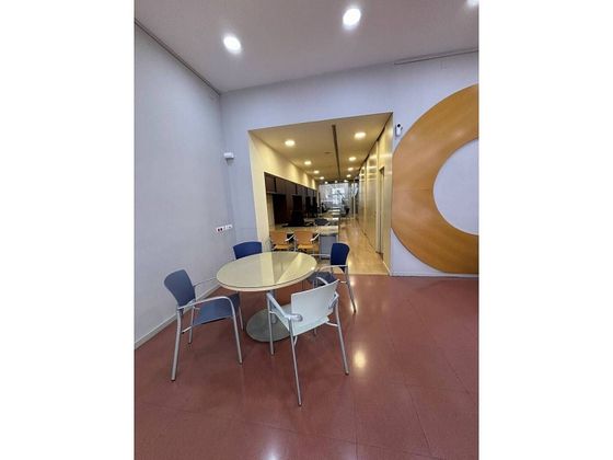Foto 1 de Oficina en alquiler en calle De Sant Benet de 401 m²
