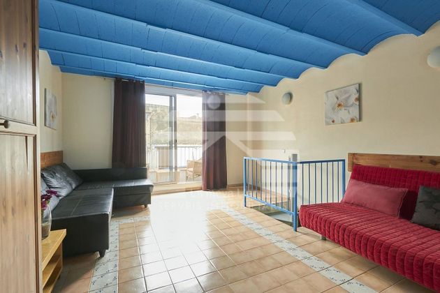 Foto 1 de Àtic en venda a El Raval de 2 habitacions amb terrassa i balcó