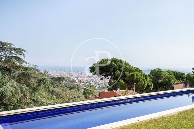 Foto 2 de Casa en venta en Vallvidrera - El Tibidabo i les Planes de 4 habitaciones con terraza y piscina