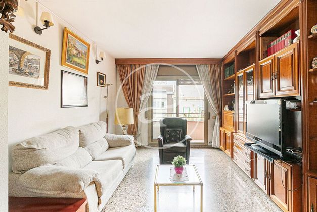 Foto 1 de Pis en venda a Sant Andreu de Palomar de 4 habitacions amb terrassa i garatge