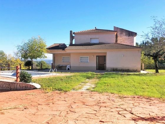 Foto 2 de Xalet en venda a Cervelló de 4 habitacions amb terrassa i piscina