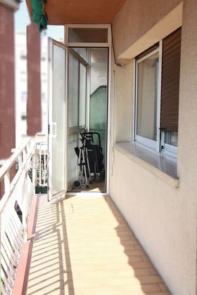 Foto 2 de Pis en venda a Sant Vicenç dels Horts de 4 habitacions amb balcó i calefacció