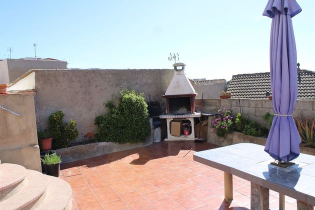 Foto 1 de Chalet en venta en Sant Vicenç dels Horts de 3 habitaciones con terraza y calefacción