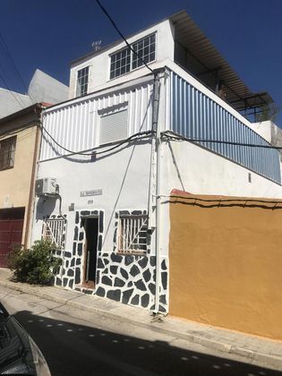 Foto 2 de Casa en venda a Cuevas - Ilustración de 8 habitacions amb terrassa i aire acondicionat