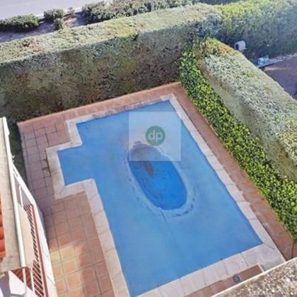 Foto 1 de Xalet en venda a Avda. Elvas de 4 habitacions amb terrassa i piscina