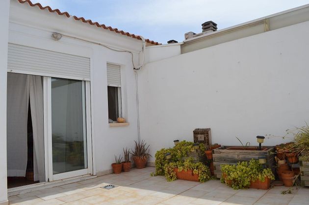 Foto 1 de Dúplex en venta en Elda de 4 habitaciones con terraza y garaje