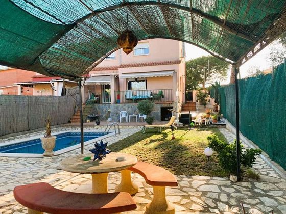 Foto 2 de Venta de casa en Mas Trader-Corral D’En Tort-Corral D’En Cona de 4 habitaciones con terraza y piscina