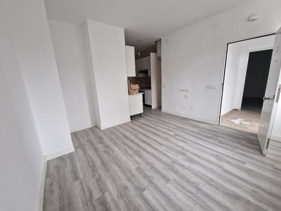 Foto 1 de Venta de piso en Los Rosales de 1 habitación y 45 m²