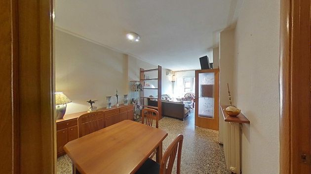 Foto 2 de Pis en venda a Centre - Sabadell de 4 habitacions amb garatge i balcó