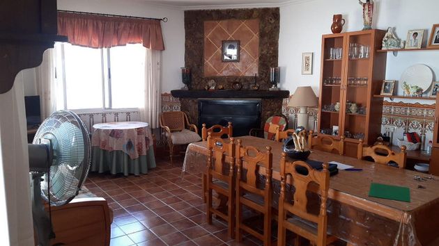 Foto 2 de Venta de casa en Corral-Rubio de 2 habitaciones y 125 m²