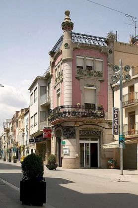 Foto 1 de Casa en venta en Sant Sadurní d´Anoia de 5 habitaciones con terraza y balcón