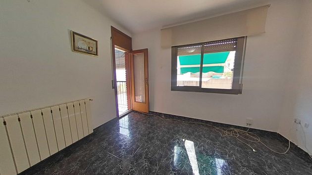 Foto 1 de Venta de piso en Font Pudenta – Can Sant Joan de 3 habitaciones con balcón y ascensor