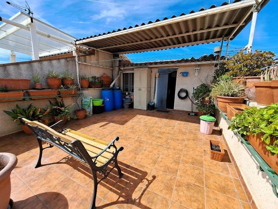 Foto 2 de Casa en venta en Olesa de Montserrat de 4 habitaciones con terraza y garaje