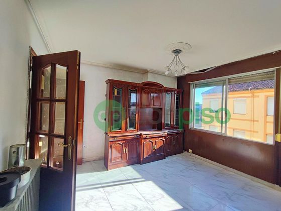 Foto 1 de Piso en venta en La Vega - Oteruelo de 3 habitaciones con garaje y calefacción