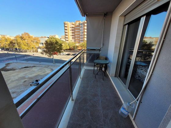 Foto 2 de Piso en venta en Elda de 3 habitaciones con garaje y balcón